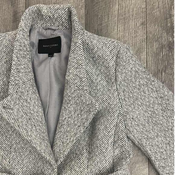 Banana Republic Women's Black White Tweed Herringbone Belted Wrap Coat - Picture 4 of 11